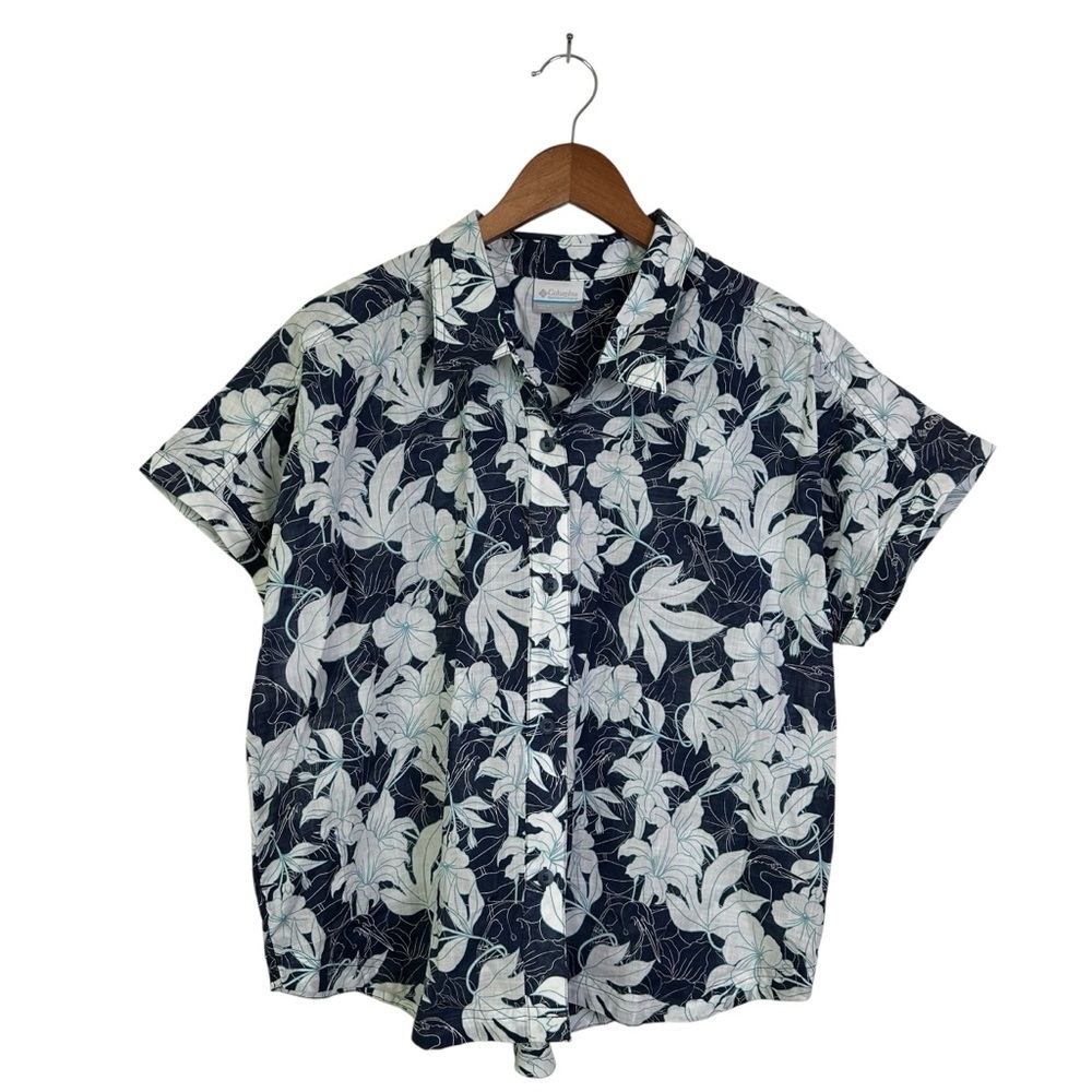 Columbia Women’s Size XL Blue Camp Henry IV Short Sleeve Shirt